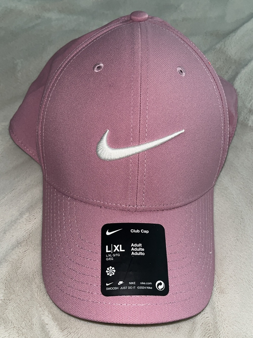 Nike Club Cap: Adult size L hat